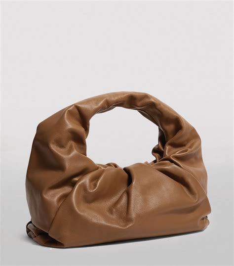 bottega veneta shoulder pouch bag.